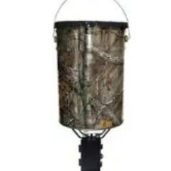 Pail Feeder 50lbs.