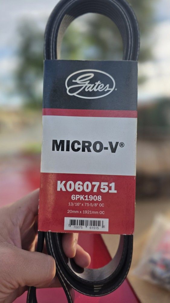 Gates Serpentine V Belt