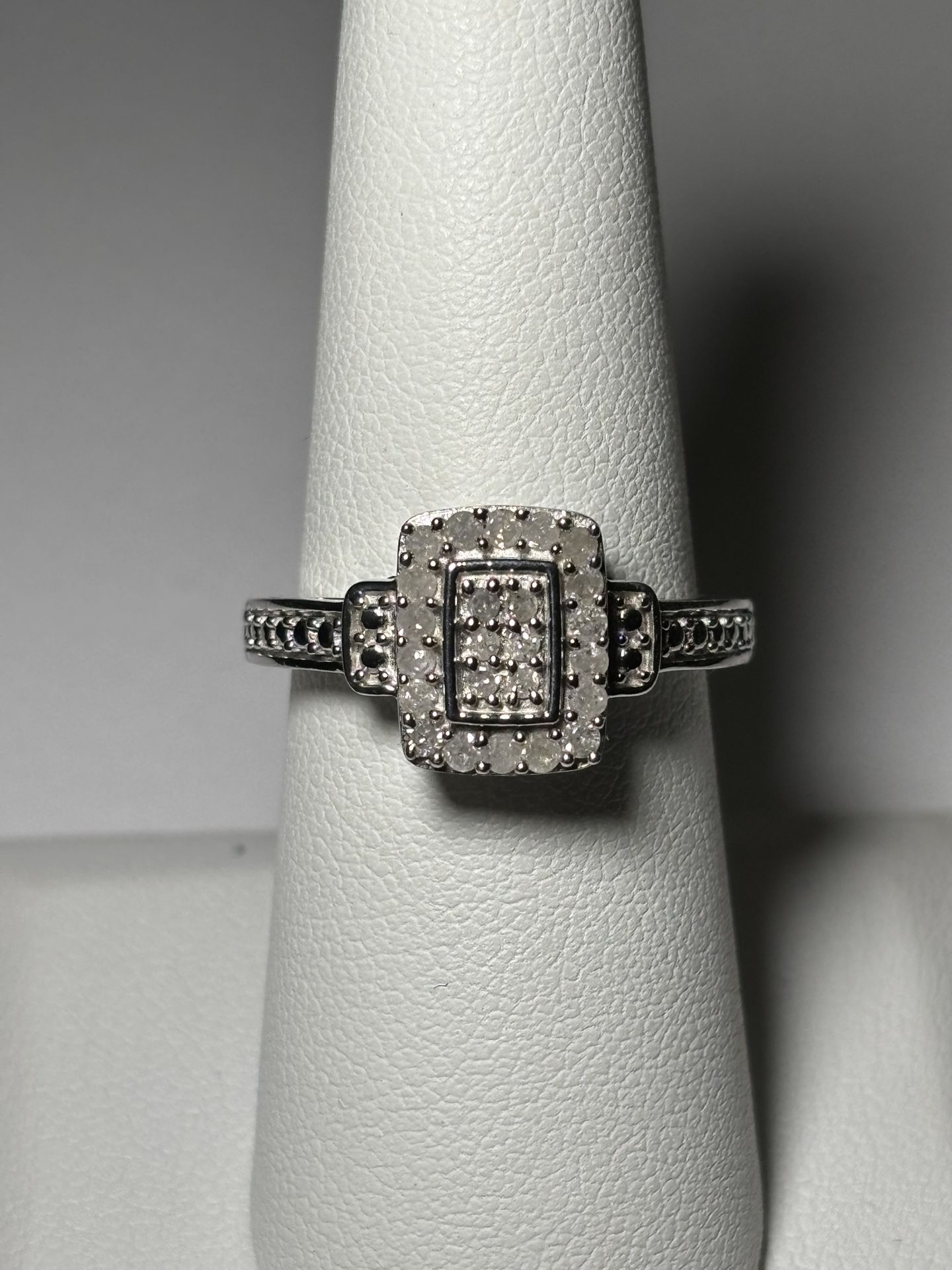 .925 Sterling Silver .35ctw Genuine White Diamond Cluster Ring Size 8
