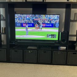 TV Stand With extra Shelf And Storage Baskets 