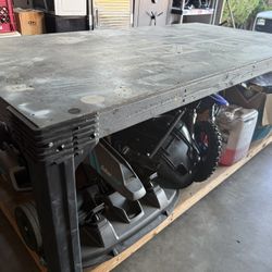 Work Bench With Under Storage 