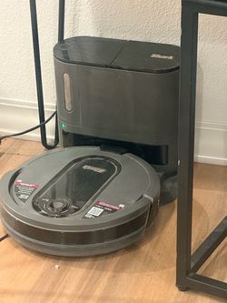 Shark Robot Vacuum with Self-Empty Base