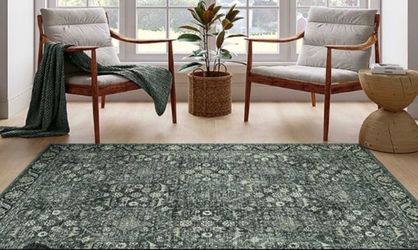 Green Distressed Floral Area Rug 8x10’