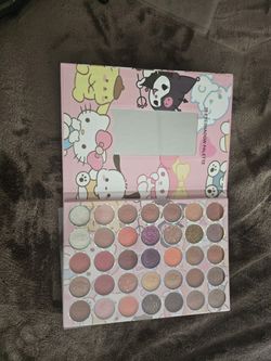 Happy Time Hello Kitty Eyeshadow 