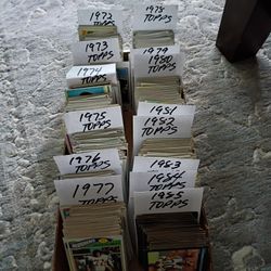Vintage TOPPS Football Cards 