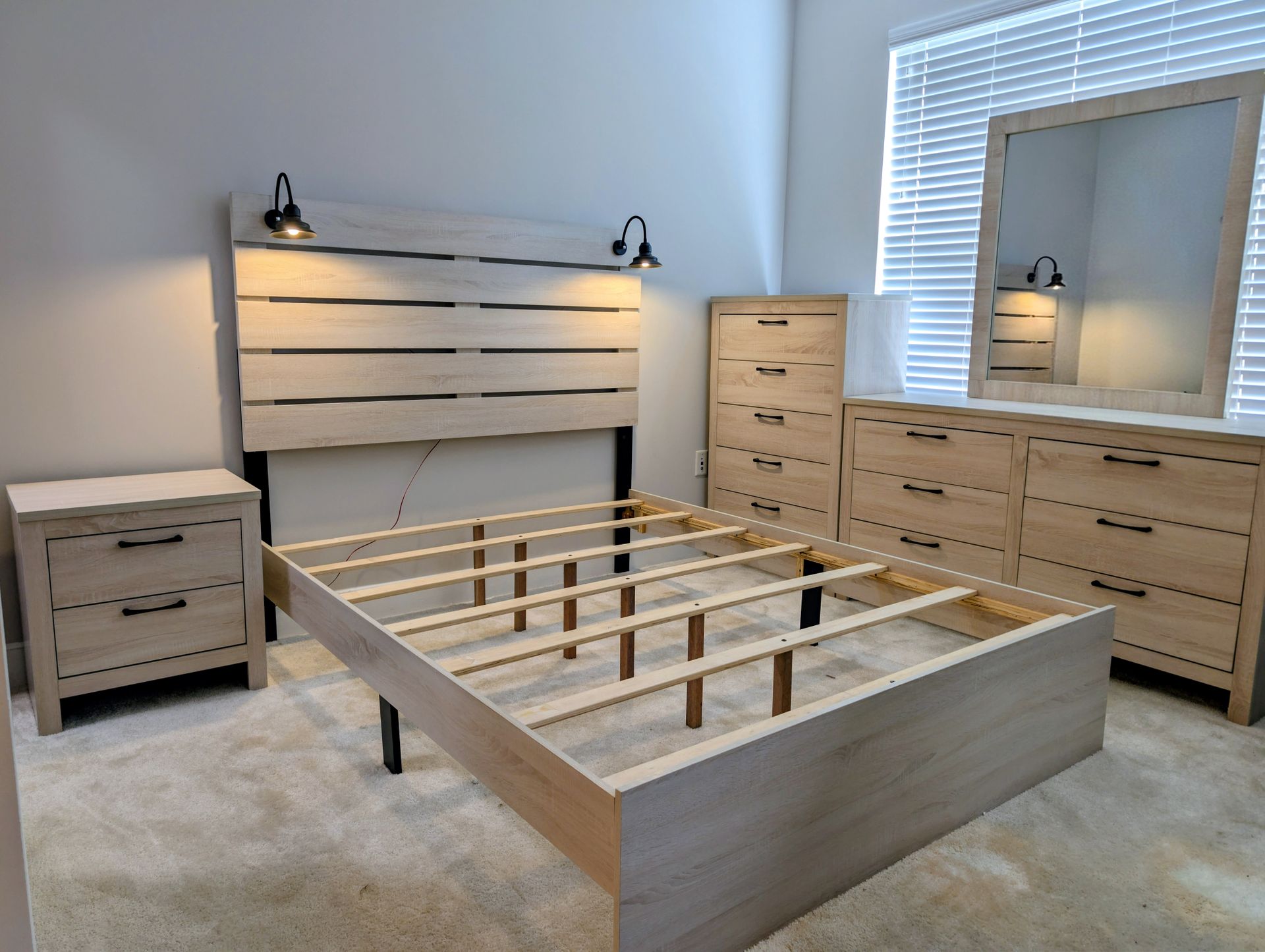 Queen 5PC Whitewash Queen Bedroom Set *BRAND NEW*