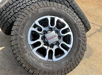 18" GMC Sierra AT4X Chevy Silverado 2500HD 3500HD OEM 5949 wheels Open Range AT LT275/70R18 97%