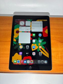 Apple iPad 6 128GB 9.7” Fully Functional (Engraving Removed Mark)
