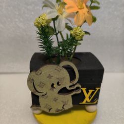 Elephant Desk Top Mini Planter 