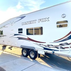 2009 Desert Fox Toy Hauler 28ft Clean!