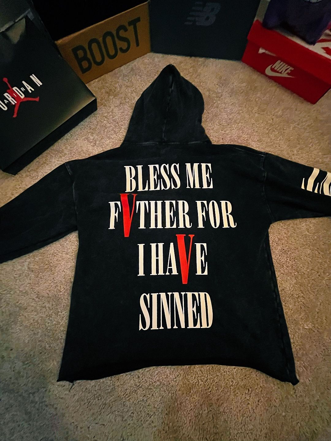 Vlone Men’s Size Large Red And Black Hoodie Pre Owned In Good Condition.