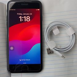 iPhone SE  2nd Gen   💯%  Battery Health Unlocked  for all Carriers