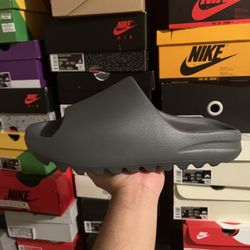 Yeezy Slide Slate Grey Size 12 Men’s 