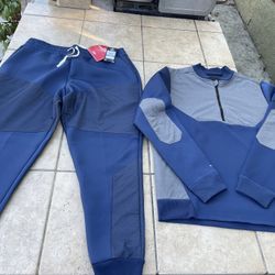UNDER ARMOUR LARGE GORETEX TRACKSUIT