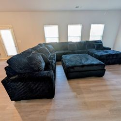 Comfy 6PC Black Plush  Sectional & Ottoman 
