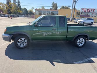 1998 Nissan Frontier Extended Cab Pickup Truck