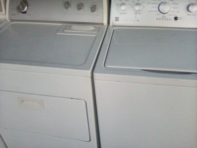 Newer Kenmore Washer $250/Whirlpool Dryer Gas $175