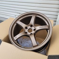 Rays Gramlights 57CR 18x9.5 +22 5x114.3 Bronze