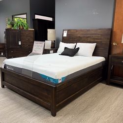 Dark Brown Solid Wood Bed 4pc Bedroom Set - Meadows Collection 