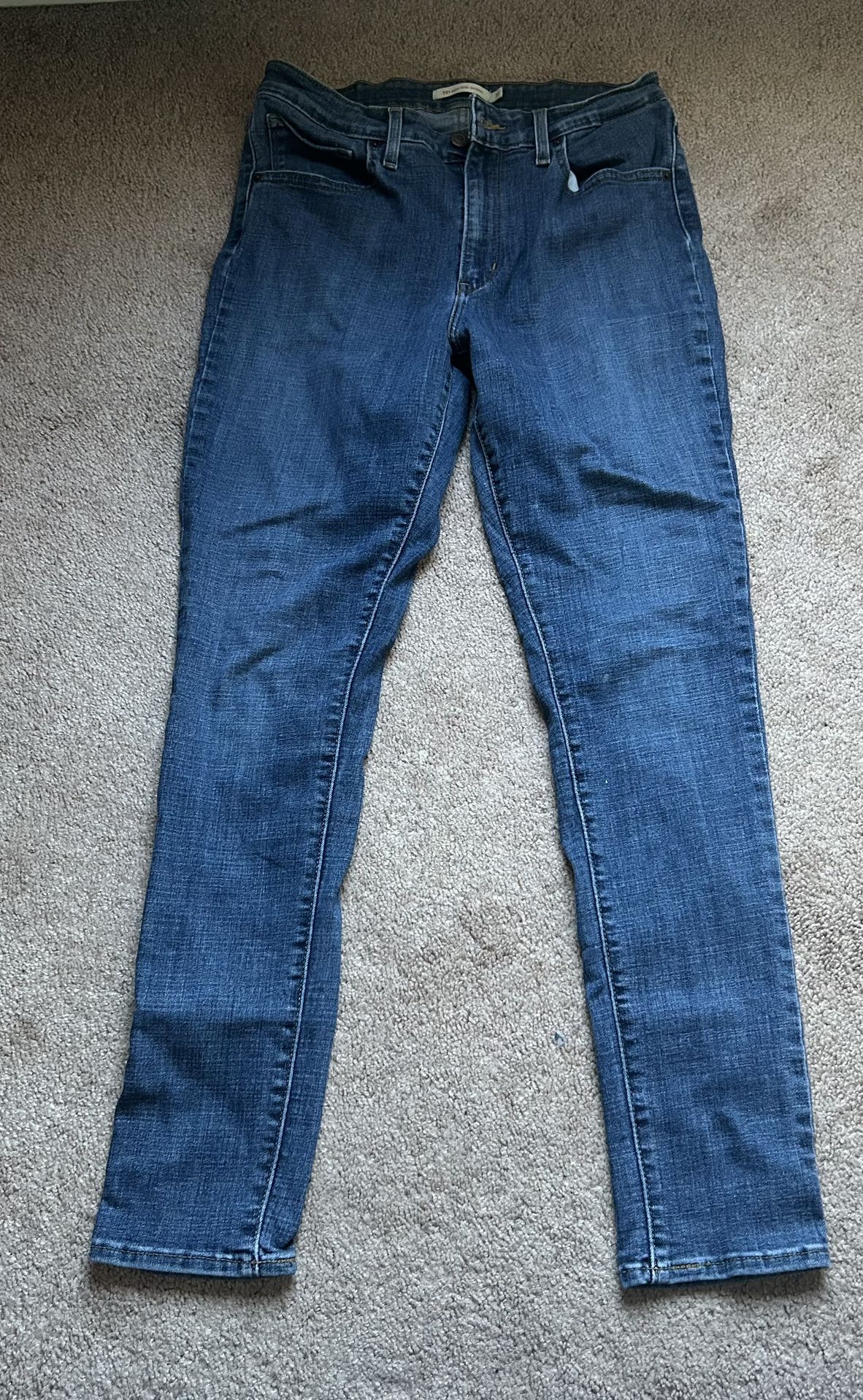 Women’s Levi Jeans