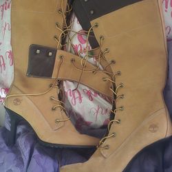 Timberland Heel Boots ..