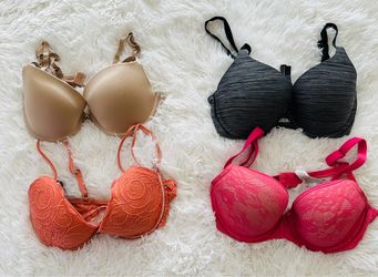 Victoria Secret & Calvin Klein Women’s Bra Bundle
