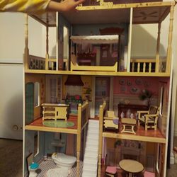 Girls Doll House