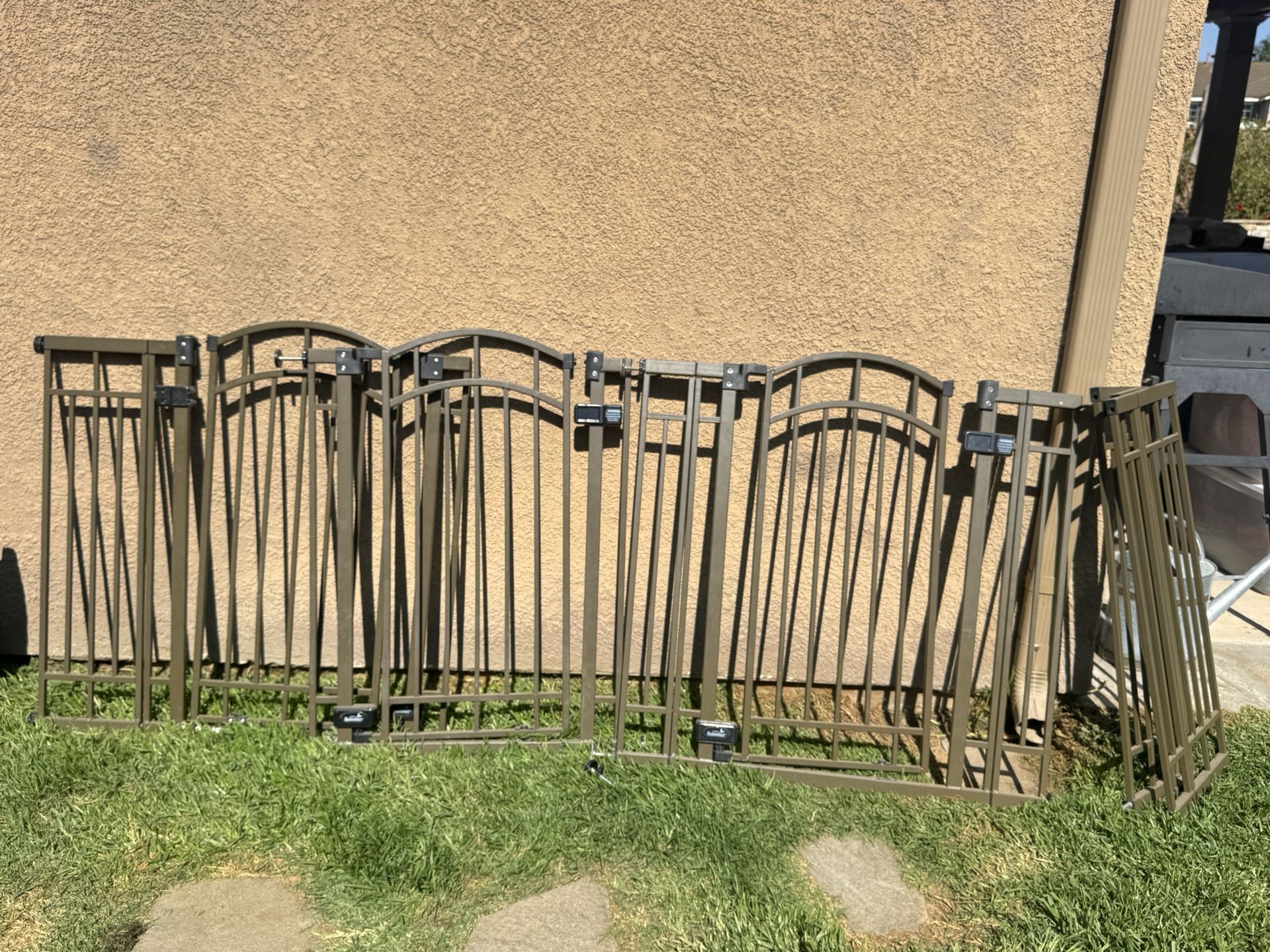 Metal Adjustable Baby Gates- Bronze with arch