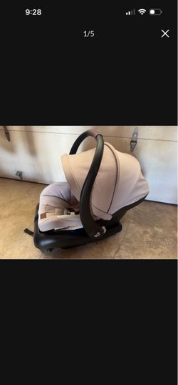 Macy Cozy car seat 2024 year