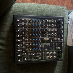 Mackie Pro FX V3
