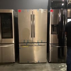New Frigidaire Gallery Counter Depth Bottom Freezer Refrigerator‼️‼️