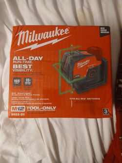 Milwaukee m12 green laser- cross laser & Plumb Points