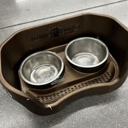 Neater Feeder Pet Bowls and Feeder