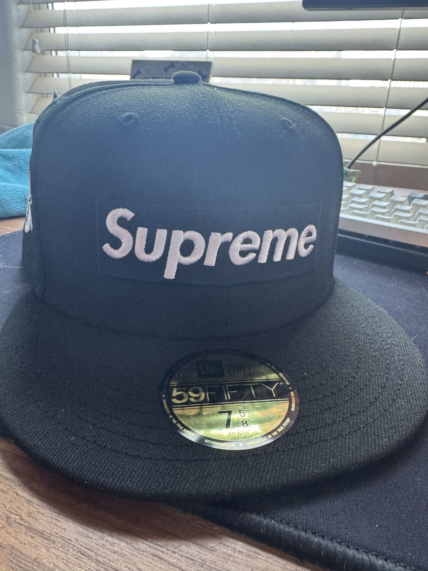 Supreme Jersey Box Logo New Era Fitted Hat