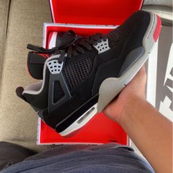 Jordan 4 Bred 2019 Size 11.5