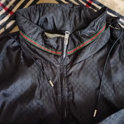 Men's Gucci Sweater And Coat Size Medium/58