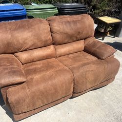 Recliner Loveseat 