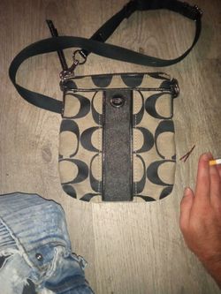 "Official" Coach Woman's Side Bag, Shoulder Bag