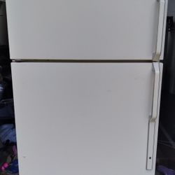 GEC Refrigerator 