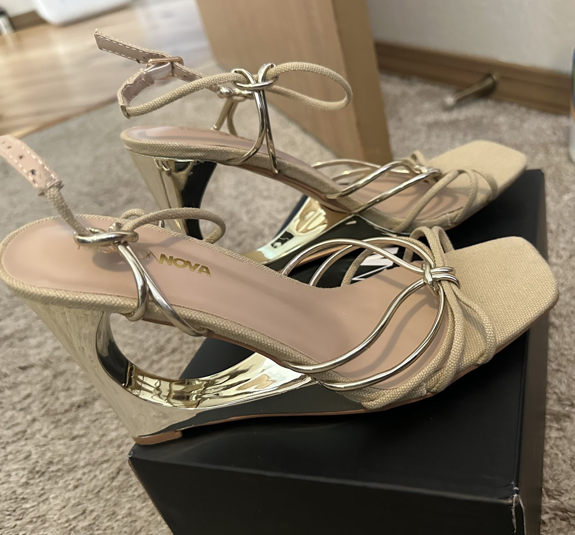 NIB New Gold Wedge Platforms