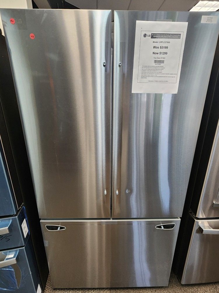 27 cu. ft. Smart Counter Depth MAX French Door Refrigerator with Internal Water Dispenser