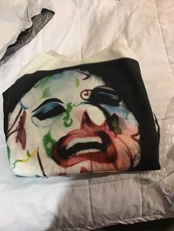 SUPREME HOODIE SIZE XL