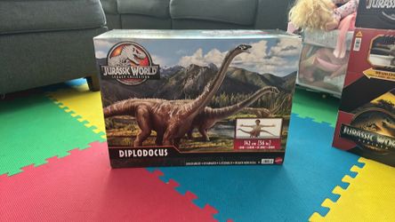Jurassic world  diplodocus