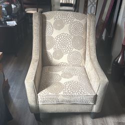 Neutral Chair 