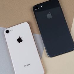 Unlocked iPhone 8 64Gb Comes with Charger and Warranty 