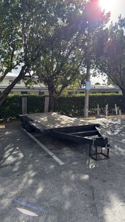 22 ft Professional Trailer – Excellent Condition