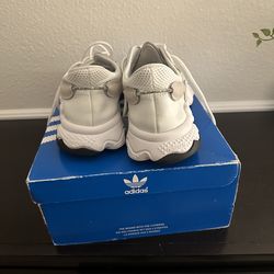 Adidas Ozweego Size 11.5 – Good Condition w/ Box