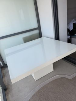 Dining Table 59x59 inches / 150x150cm