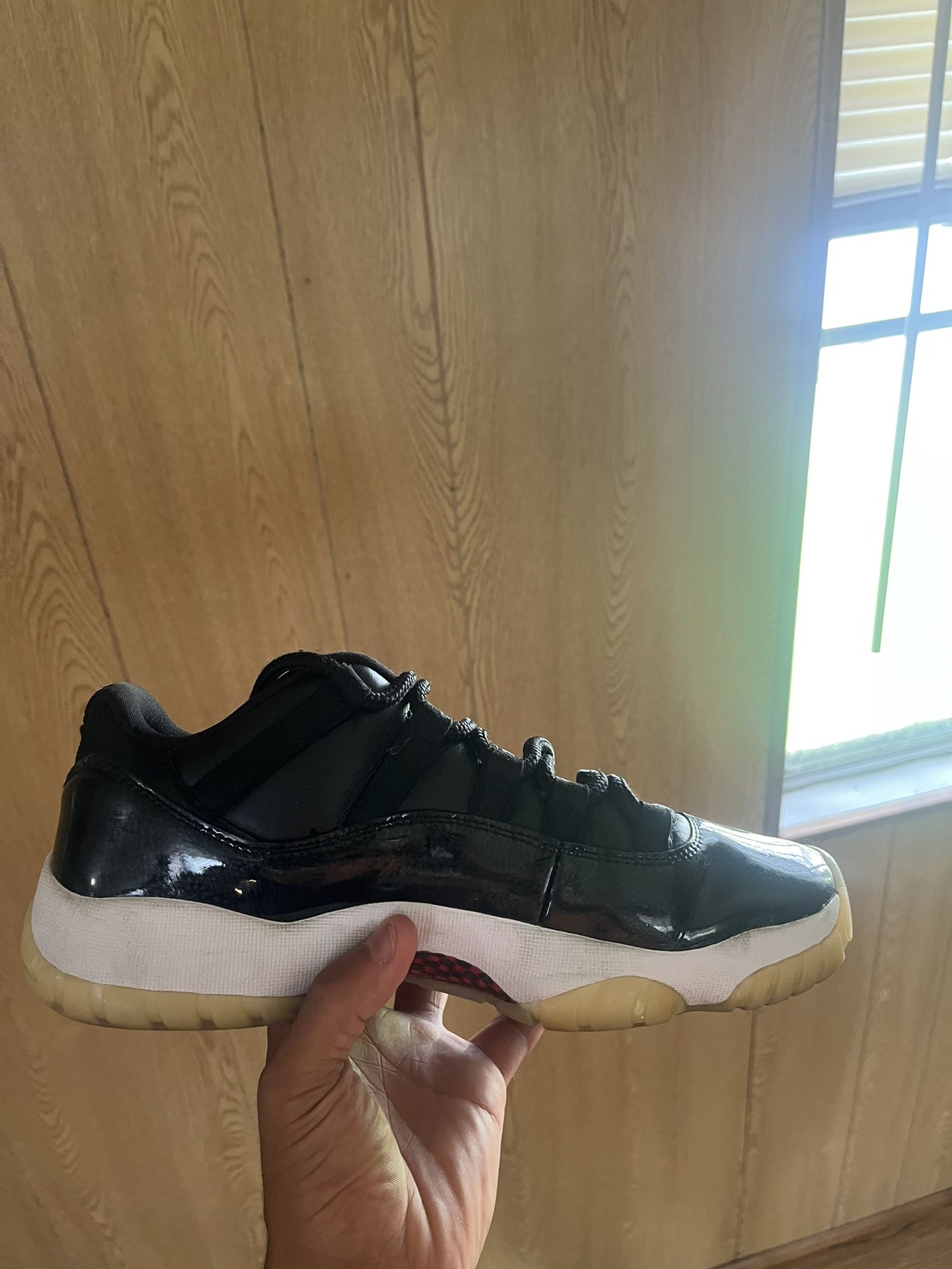 Jordan 11 Size 8.5