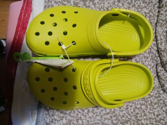 Crocs sz 10